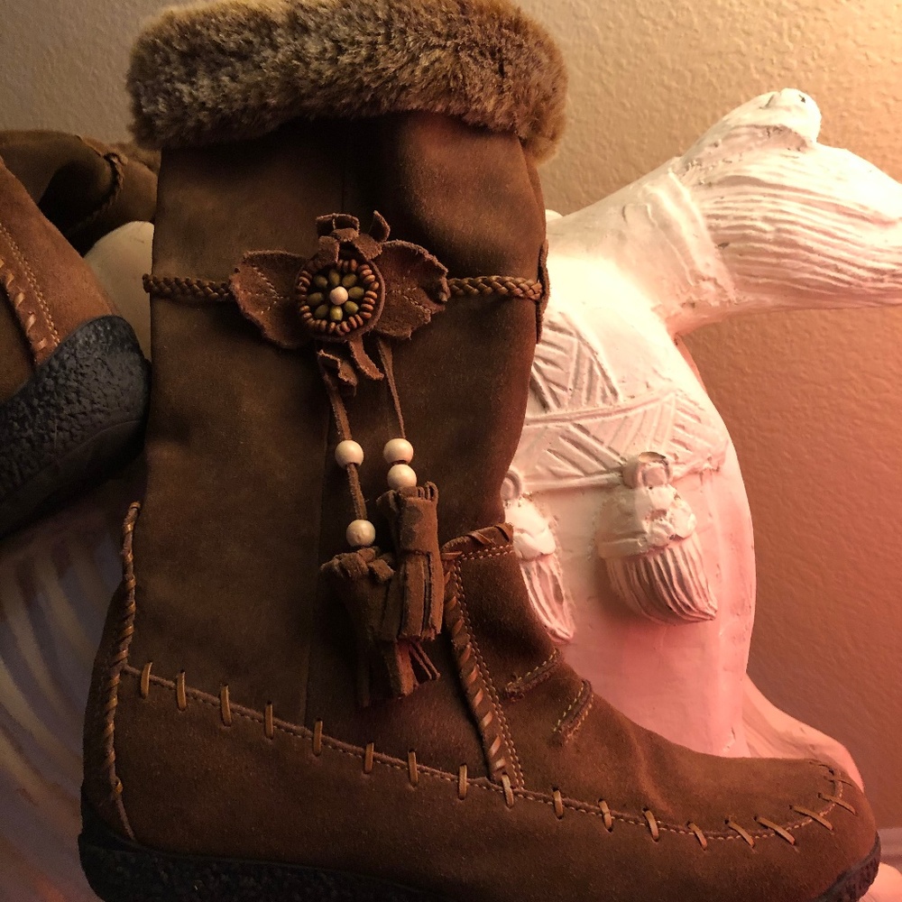 SUEDE "NAVAJO" STYLE WINTER FURRY BOOTS